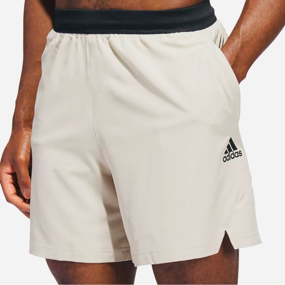 Adidas Axis Woven 6” Training Gym Shorts Chalk White HZ3342 Mens Size 2XL - Picture 1 of 10